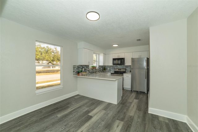 1715 17TH AVENUE W, Bradenton, FL 34205