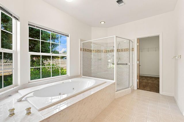 8830 Balmoral Dr, Newcastle, CA 95658