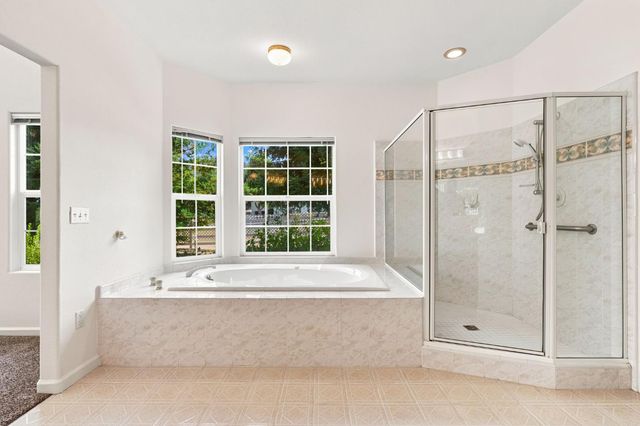 8830 Balmoral Dr, Newcastle, CA 95658