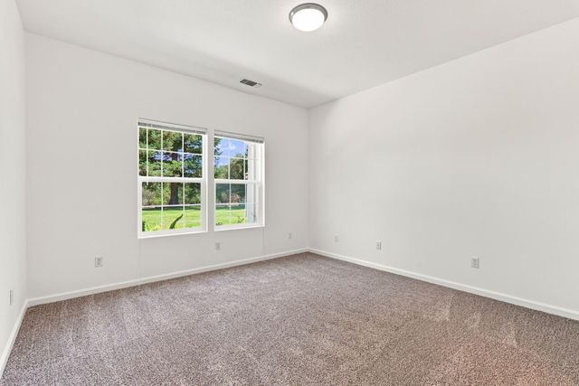 8830 Balmoral Dr, Newcastle, CA 95658