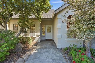 8830 Balmoral Dr, Newcastle, CA 95658