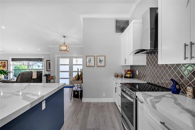 1501 NW 20th St, Homestead, FL 33030
