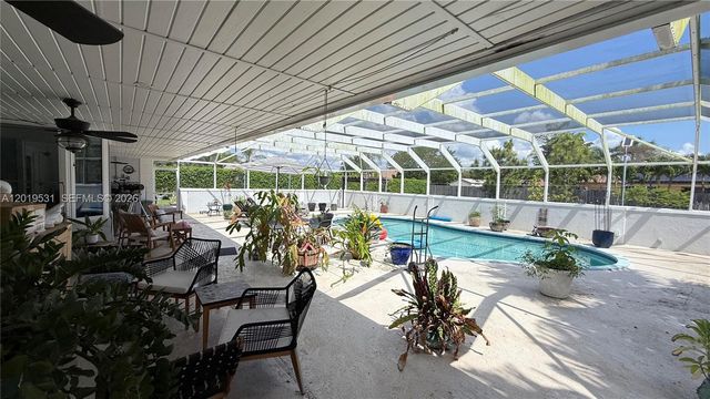 1501 NW 20th St, Homestead, FL 33030