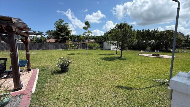 1501 NW 20th St, Homestead, FL 33030