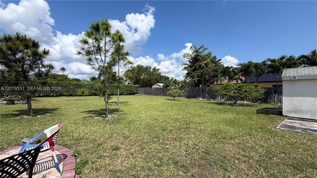 1501 NW 20th St, Homestead, FL 33030