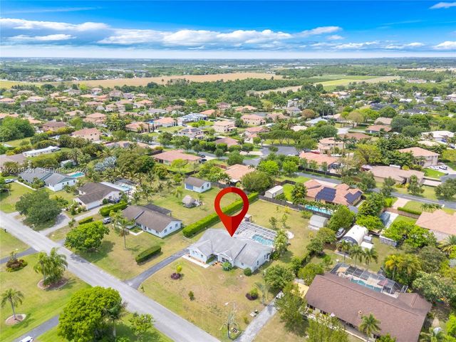 1501 NW 20th St, Homestead, FL 33030