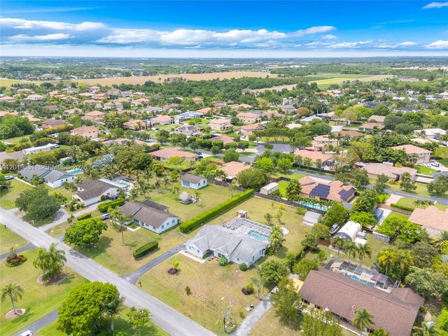 1501 NW 20th St, Homestead, FL 33030