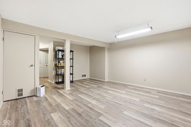 9415 Timber View Drive, Indianapolis, IN 46250