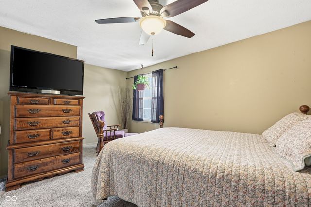 9415 Timber View Drive, Indianapolis, IN 46250