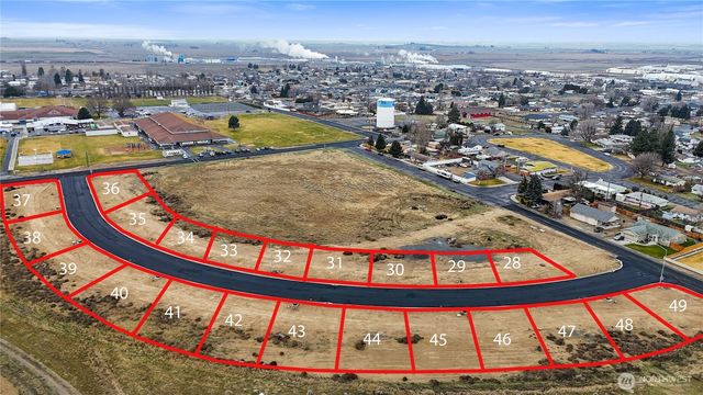 924 La Vista Drive, Warden, WA 98857