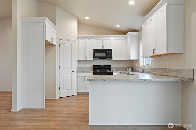 924 La Vista Drive, Warden, WA 98857