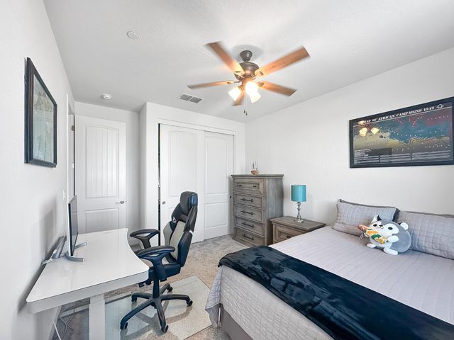 411 S Atlantica Dr, Madera, CA 93636