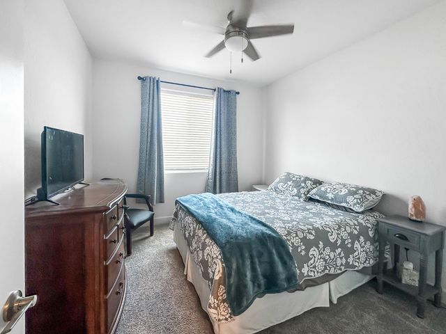 411 S Atlantica Dr, Madera, CA 93636
