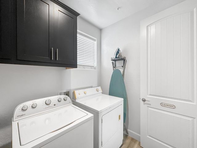 411 S Atlantica Dr, Madera, CA 93636