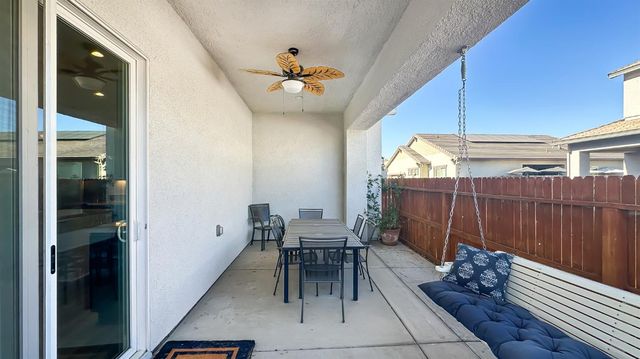 411 S Atlantica Dr, Madera, CA 93636