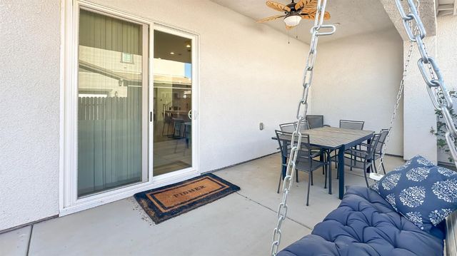 411 S Atlantica Dr, Madera, CA 93636