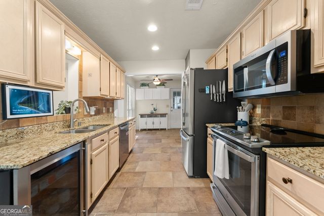 2035 Huntington Hill Trace, Buford, GA 30519