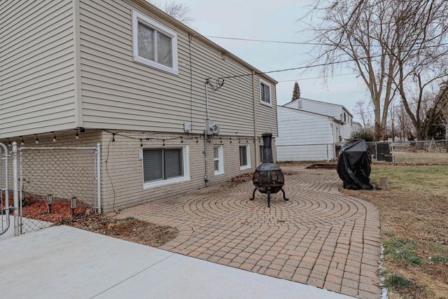 38544 Trafalgar Way, Sterling Heights City, MI 48312