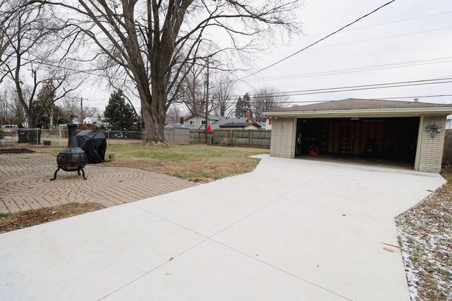 38544 Trafalgar Way, Sterling Heights City, MI 48312