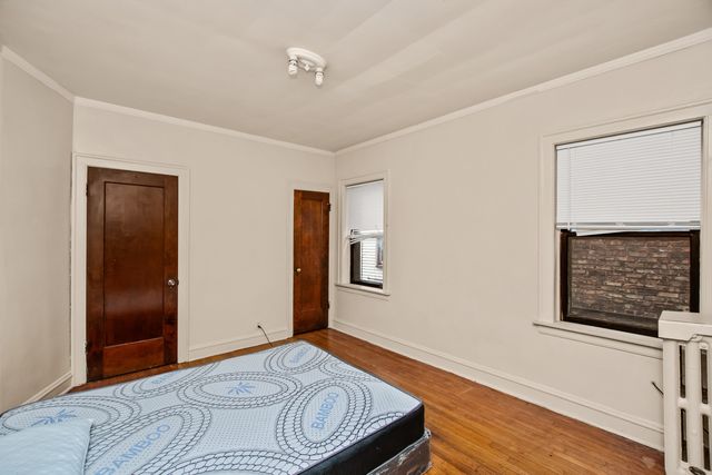 7918 S Champlain Avenue, Chicago, IL 60619
