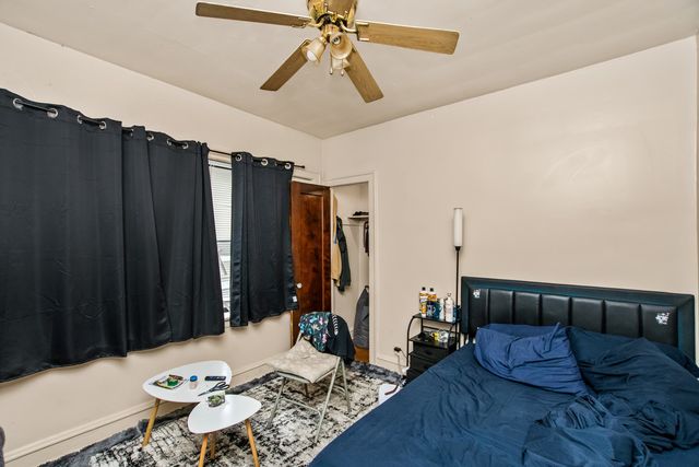 7918 S Champlain Avenue, Chicago, IL 60619