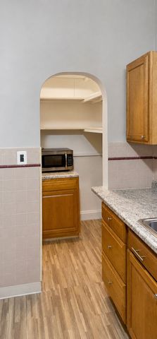 7918 S Champlain Avenue, Chicago, IL 60619