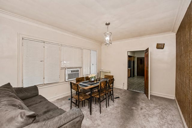 7918 S Champlain Avenue, Chicago, IL 60619