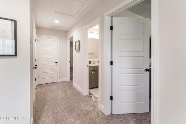 1159 Madison Oaks Rd, Knoxville, TN 37924