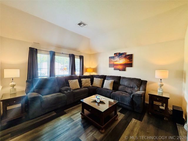 114516 Portside Drive, Eufaula, OK 74432