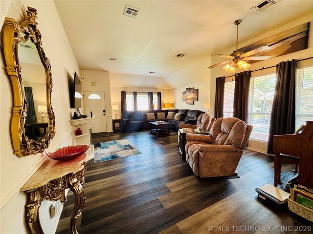 114516 Portside Drive, Eufaula, OK 74432