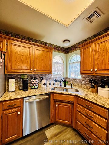 114516 Portside Drive, Eufaula, OK 74432