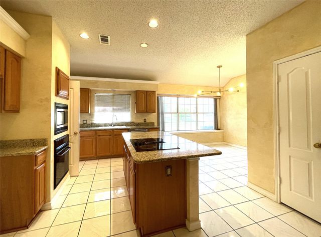 1307 Edinboro Lane, Carrollton, TX 75006