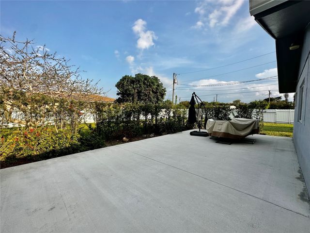 18155 SW 105th Ave, Miami, FL 33157