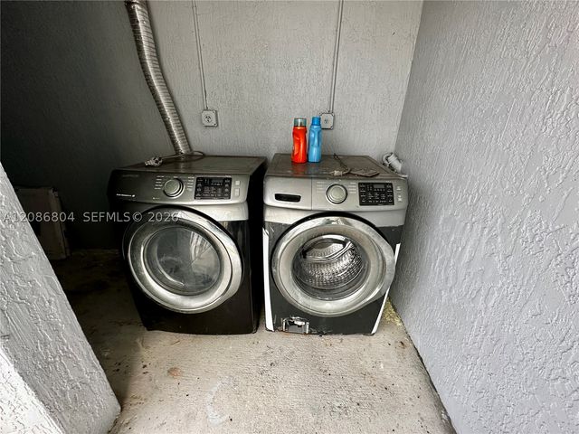18155 SW 105th Ave, Miami, FL 33157