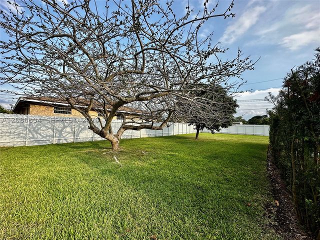 18155 SW 105th Ave, Miami, FL 33157