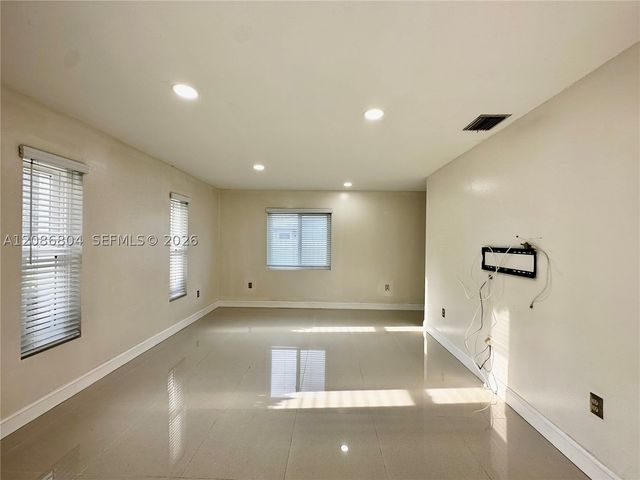 18155 SW 105th Ave, Miami, FL 33157
