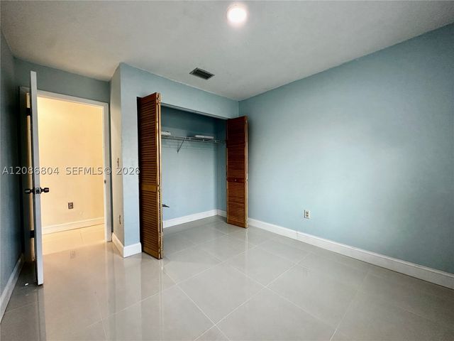 18155 SW 105th Ave, Miami, FL 33157