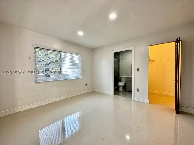 18155 SW 105th Ave, Miami, FL 33157