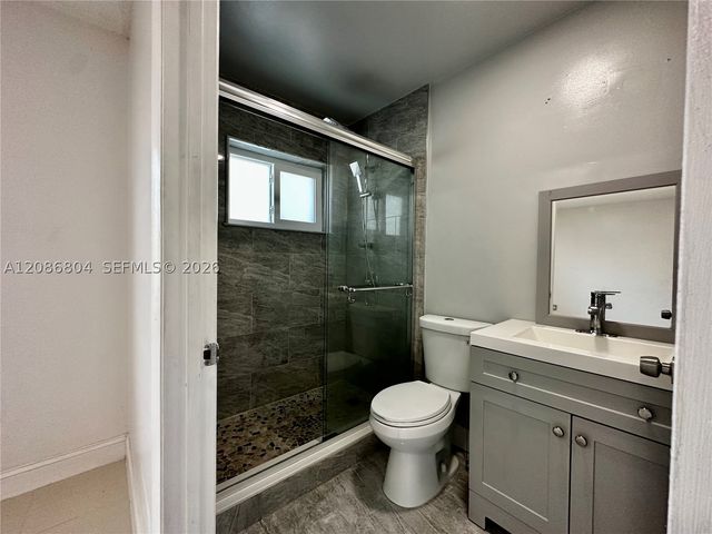 18155 SW 105th Ave, Miami, FL 33157