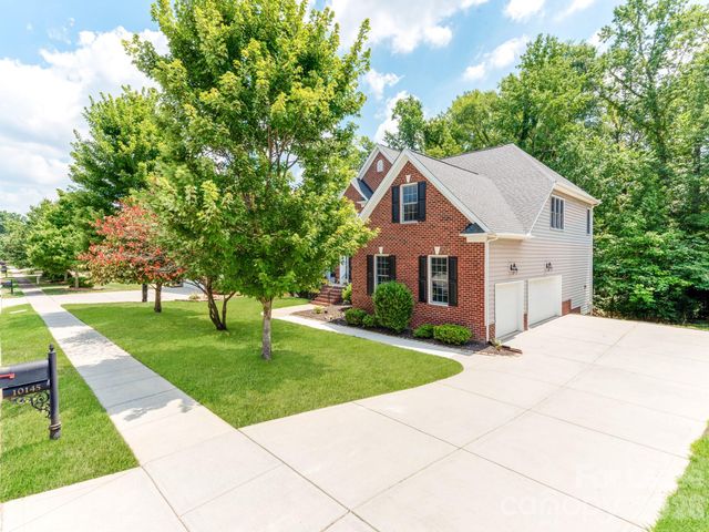 10145 Stewarton Lane NW, Charlotte, NC 28269