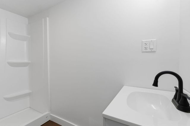 3052 S Euclid Ave, Wichita, KS 67217