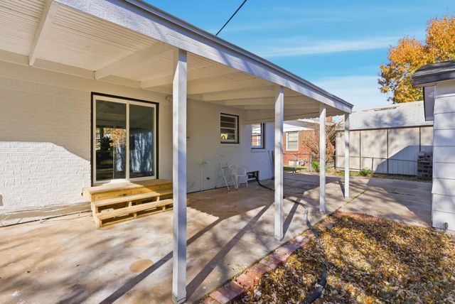 3052 S Euclid Ave, Wichita, KS 67217