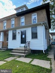 102 FOUNTAIN AVE, Burlington, NJ 08016