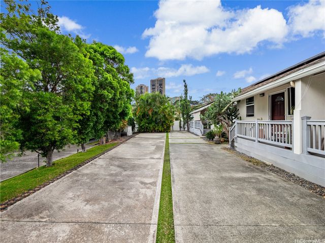 2138 Kanealii Avenue, Honolulu, HI 96813
