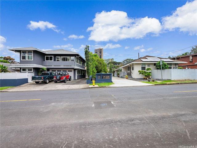2138 Kanealii Avenue, Honolulu, HI 96813