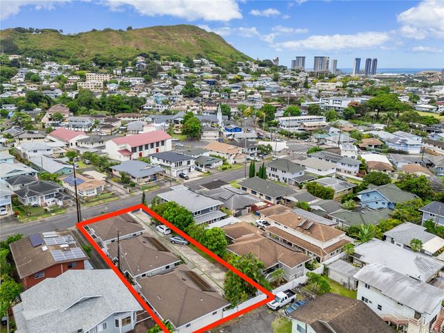 2138 Kanealii Avenue, Honolulu, HI 96813