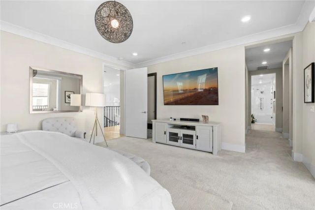 70 Ray, Irvine, CA 92618