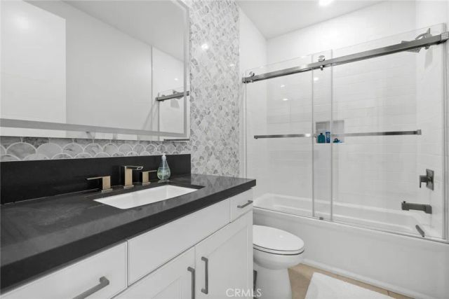 70 Ray, Irvine, CA 92618