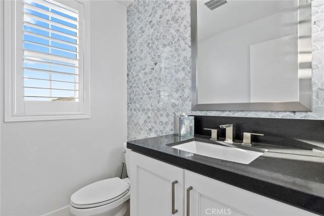 70 Ray, Irvine, CA 92618