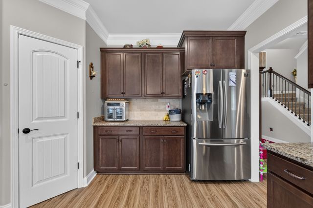 48 Hancock Branch Dr, Fayetteville, TN 37334